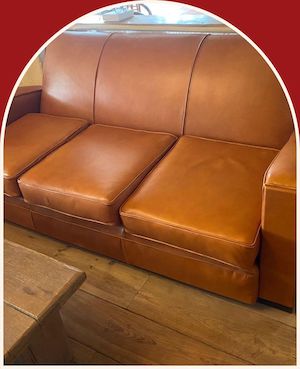 Rénovation d'un canapé et de fauteuils club en cuir à Éguilles, en PACA